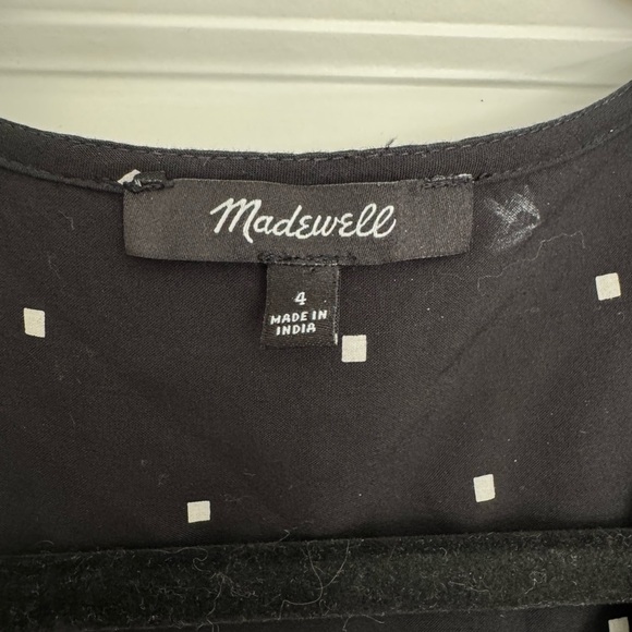 Madewell Sophia black dot Short Sleeve Smock Waist summer Romper Size 4 - Picture 6 of 7